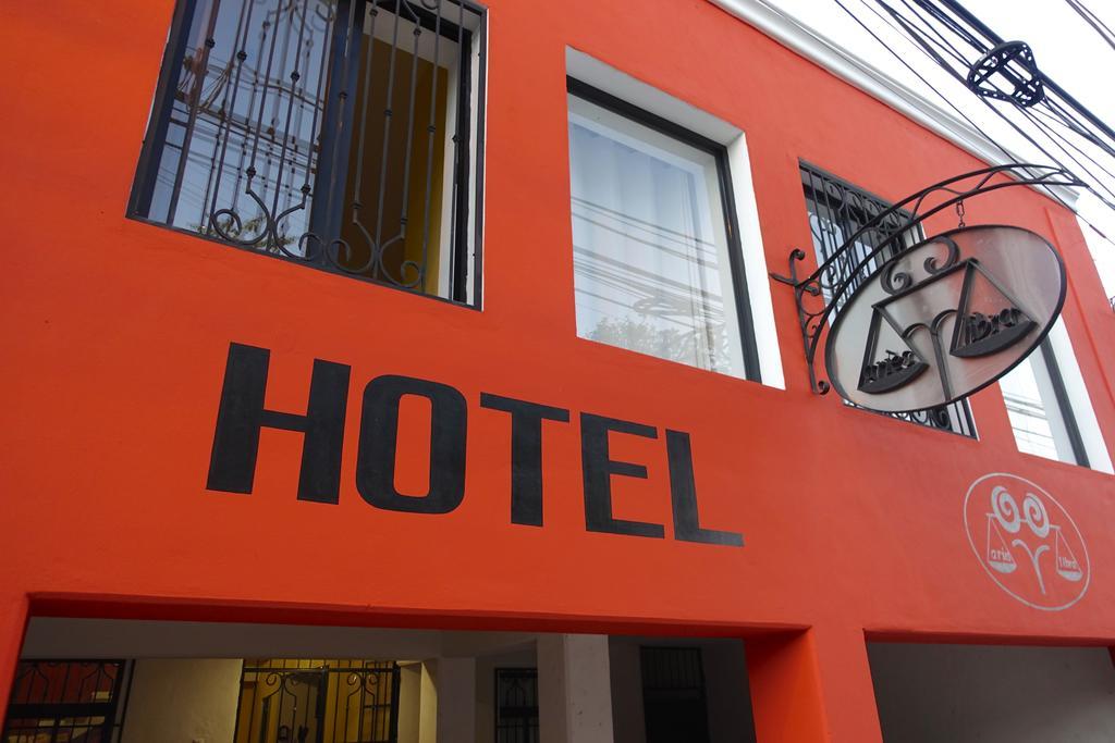 Hotel Aries Y Libra Mérida Kültér fotó