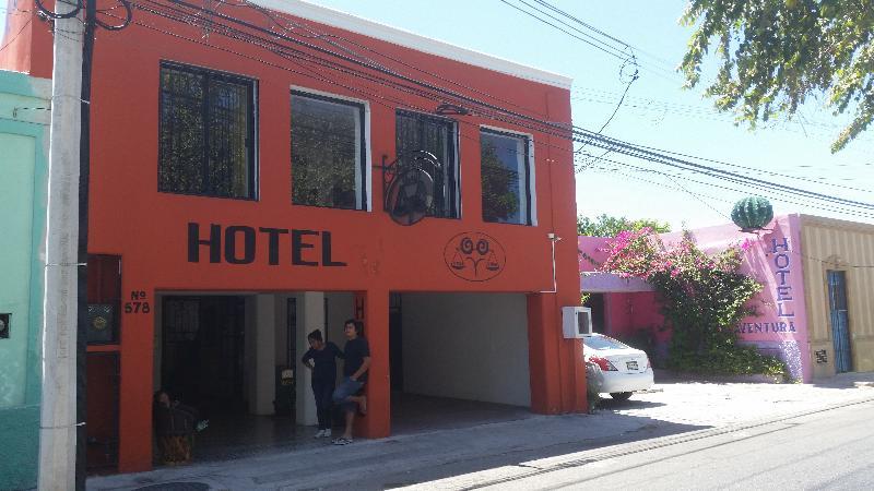 Hotel Aries Y Libra Mérida Kültér fotó